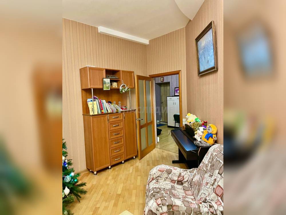 4-комнатная квартира, 100.1 м2 2/2 этаж, ул. Комсомольская - фото 7