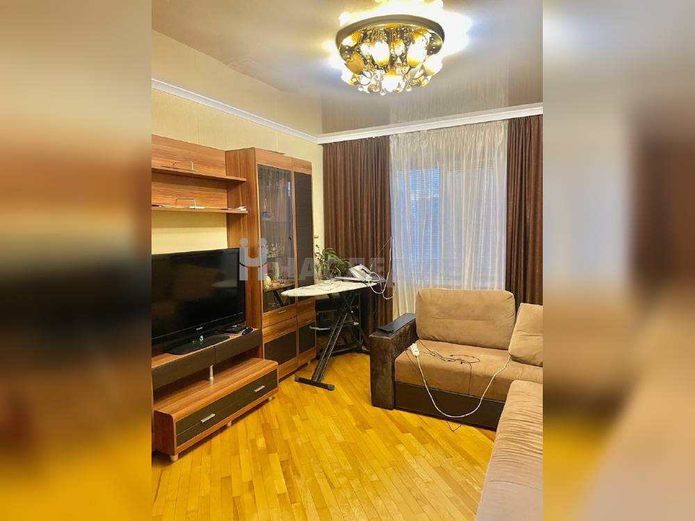 3-комнатная квартира, 63.3 м2 5/9 этаж, ул. 12 Марта - фото 1