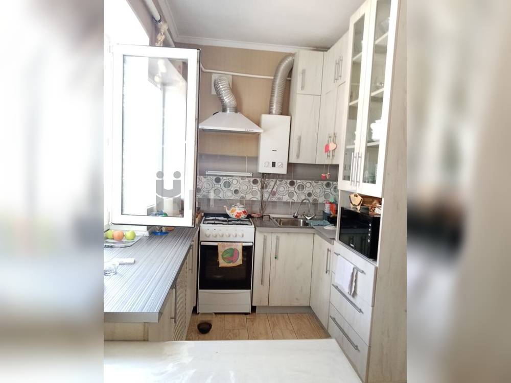 2-комнатная квартира, 42 м2 2/2 этаж, ул. 3 Интернационала - фото 3